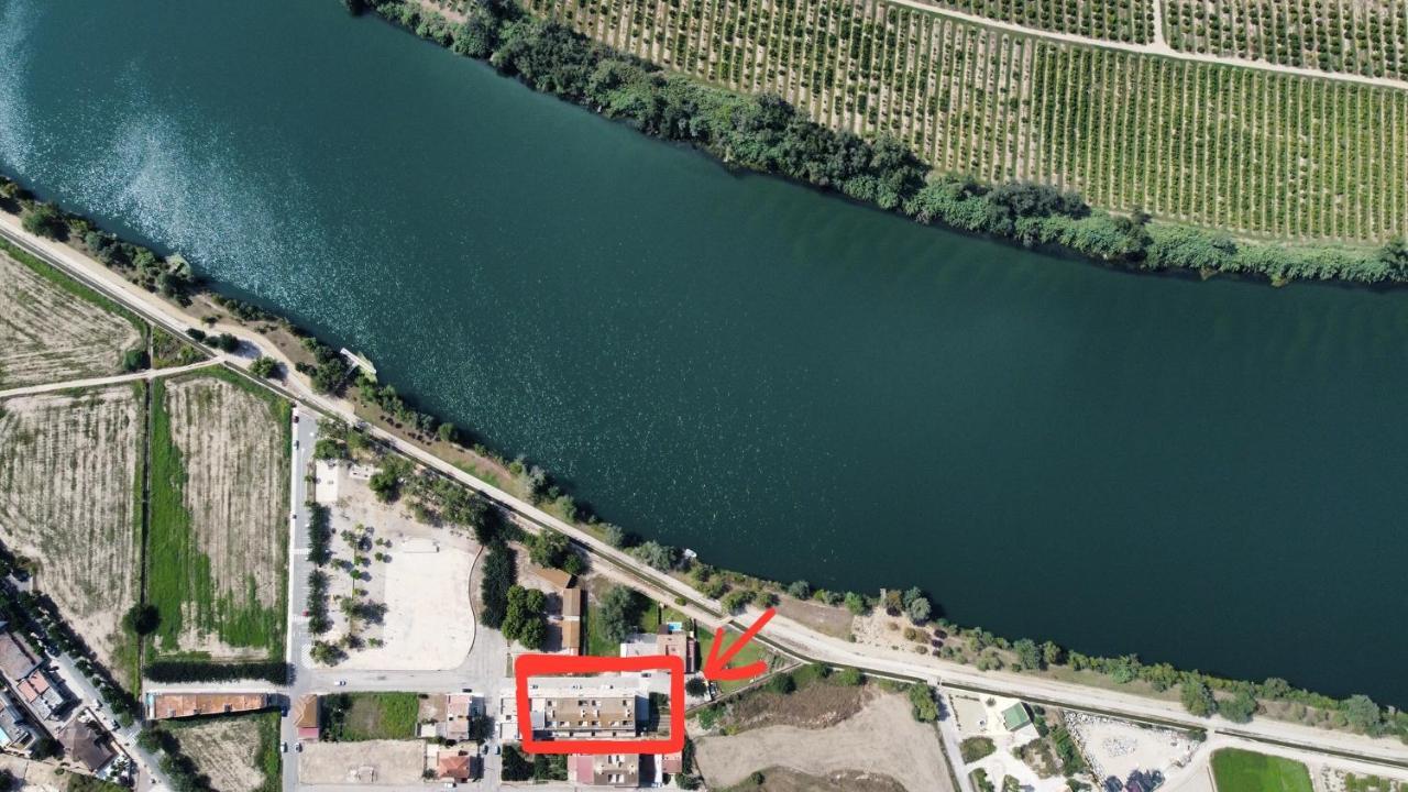 Duplex Rio Ebro Apartment Deltebre Bagian luar foto